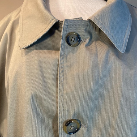 Stafford Performance Beige Trench Coat With Removable Thermal Lining - Picture 4 of 12